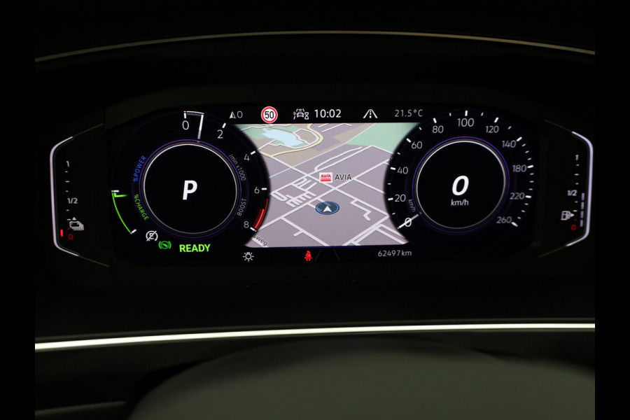 Volkswagen Tiguan 1.4 TSI eHybrid R-Line Business | Panodak | 20'' | Keyless | Elk. A-klep | IQ Light | Camera | Prijs Rijklaar!!