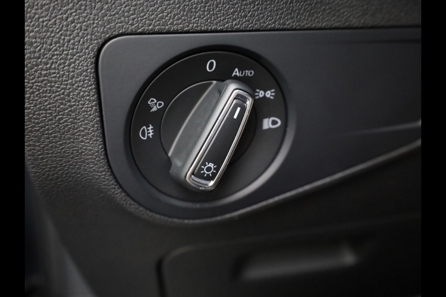 Volkswagen Tiguan 1.4 TSI eHybrid R-Line Business | Panodak | 20'' | Keyless | Elk. A-klep | IQ Light | Camera | Prijs Rijklaar!!