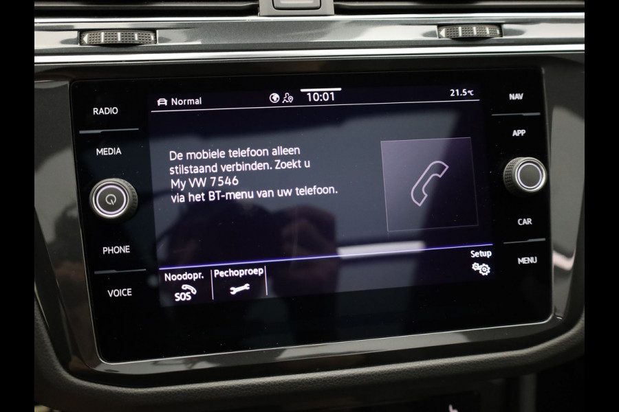 Volkswagen Tiguan 1.4 TSI eHybrid R-Line Business | Panodak | 20'' | Keyless | Elk. A-klep | IQ Light | Camera | Prijs Rijklaar!!