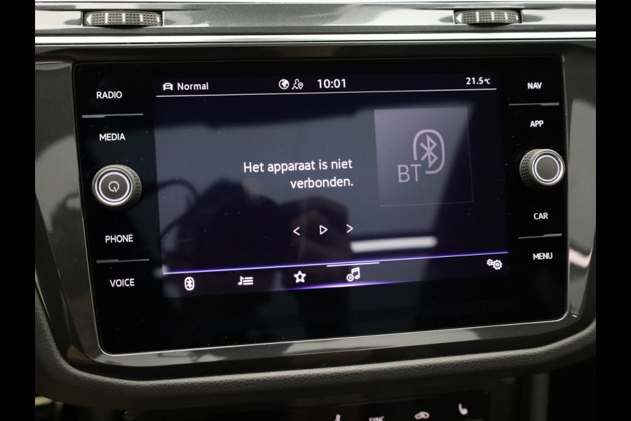 Volkswagen Tiguan 1.4 TSI eHybrid R-Line Business | Panodak | 20'' | Keyless | Elk. A-klep | IQ Light | Camera | Prijs Rijklaar!!
