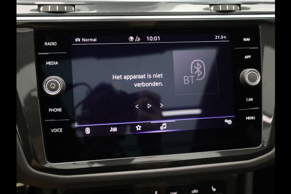 Volkswagen Tiguan 1.4 TSI eHybrid R-Line Business | Panodak | 20'' | Keyless | Elk. A-klep | IQ Light | Camera | Prijs Rijklaar!!