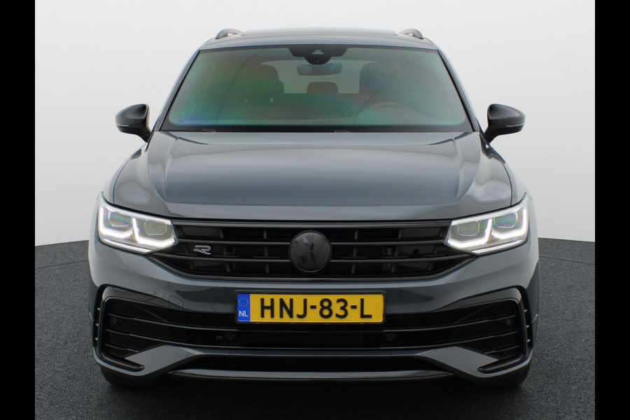 Volkswagen Tiguan 1.4 TSI eHybrid R-Line Business | Panodak | 20'' | Keyless | Elk. A-klep | IQ Light | Camera | Prijs Rijklaar!!
