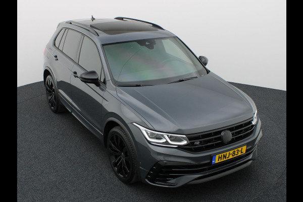 Volkswagen Tiguan 1.4 TSI eHybrid R-Line Business | Panodak | 20'' | Keyless | Elk. A-klep | IQ Light | Camera | Prijs Rijklaar!!