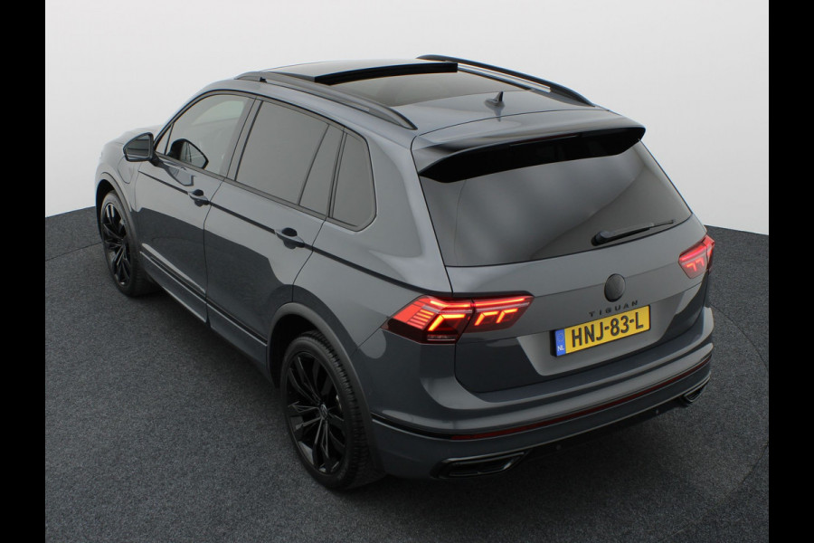 Volkswagen Tiguan 1.4 TSI eHybrid R-Line Business | Panodak | 20'' | Keyless | Elk. A-klep | IQ Light | Camera | Prijs Rijklaar!!