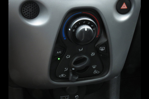 Peugeot 108 1.0 e-VTi Active 5-DRS | AIRCO | ALL-SEASON BANDEN | BLUETOOTH | ORIGINEEL NEDERLANDSE AUTO |
