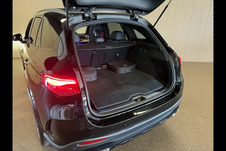 Mercedes-Benz GLC 400e 4 MATIC AMG STYLING-LUCHTVERING-GESTUURDE ACHTERAS-PANORAMA-MEMORY-HEAD UP-BURMESTER-ZEER COMPLEET