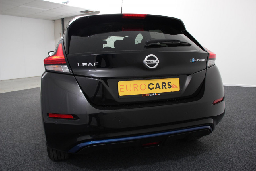 Nissan Leaf N-Connecta 40 kWh Navigatie Bluetooth Cruise Control Lichtmetalen Velgen Camera