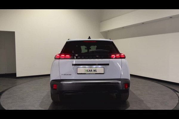 Peugeot e-2008 EV Allure 54 kWh | Cruise Control Adaptief | 360 Cam |