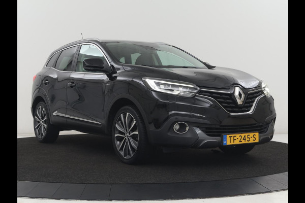 Renault Kadjar 1.2 TCe Bose Panoramadak | Bluetooth | Cruise control | Climate control | Stoelverwarming | Bose Audio | Achteruitrij camera | Parkeersensoren | Navigatie