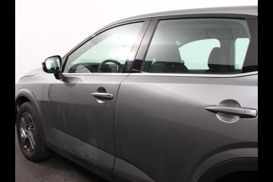 Nissan QASHQAI 1.3 MHEV 158pk Automaat Xtronic Acenta Navigatie Apple Carplay/Andoid Auto Parkeersensor achter Camera Adaptive Cruise Control Blind Spot Assist Stuur- en stoelverwarming Ledverlichting Climate control