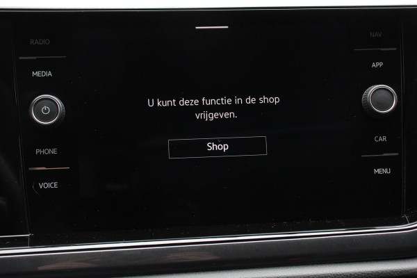 Volkswagen Polo 1.0 TSI 110 pk DSG Highline Panorama dak Navigatie Apple Carplay/Android Auto Wireless Adaptive Cruise Control Parkeersensoren Stoelverwarming  Climatronic Getinte ramen