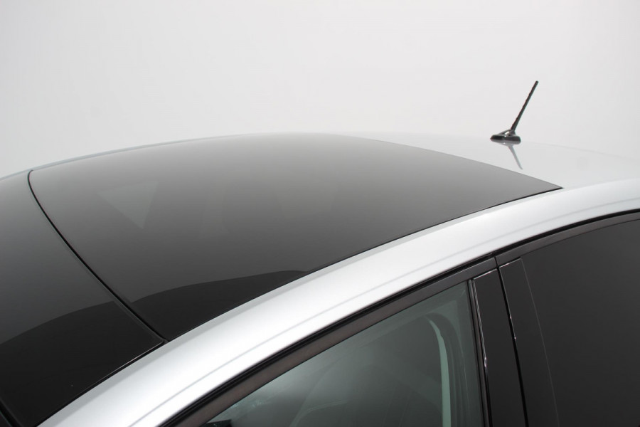 Volkswagen Polo 1.0 TSI 110 pk DSG Highline Panorama dak Navigatie Apple Carplay/Android Auto Wireless Adaptive Cruise Control Parkeersensoren Stoelverwarming  Climatronic Getinte ramen