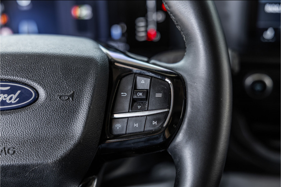 Ford Transit Custom 320 2.0 TDCI L2H1 | ACC | Blind Spot | CarPlay | Navigatie | Camera | Stoelverwarming | Trekhaak | Lederen bekleding