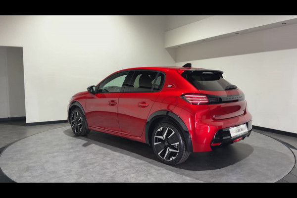 Peugeot e-208 EV GT 51 kWh | 360 Cam | Sport interieur | Soh (batterijcheck) Waarde 97,8 %