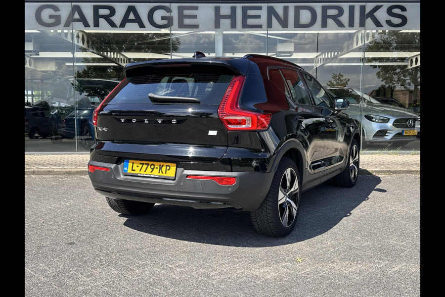 Volvo XC40 Recharge P8 AWD R-Design | SOH: 94,9% | Semi Elektr. Trekhaak | Dealer Onderhouden | Camera | Addaptive CC | Blindspot Detectie |