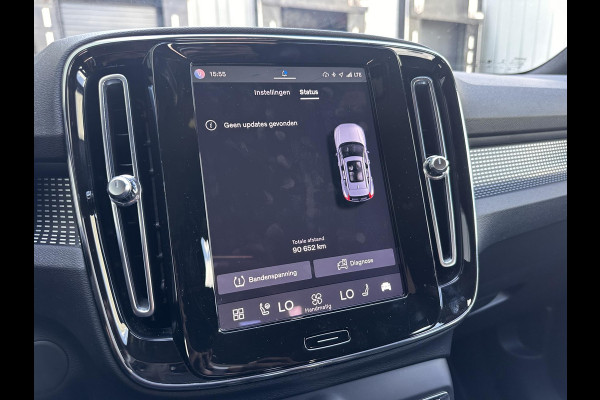 Volvo XC40 Recharge P8 AWD R-Design | SOH: 94,9% | Semi Elektr. Trekhaak | Dealer Onderhouden | Camera | Addaptive CC | Blindspot Detectie |