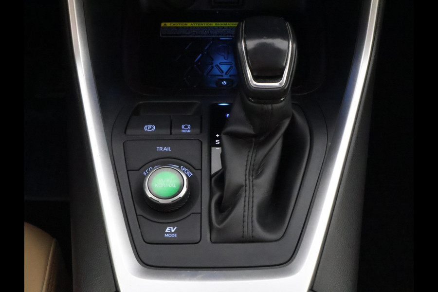 Toyota RAV4 2.5 Hybrid AWD Executive | 1650 KG trekgewicht | JBL Audio | Memory seats | 360° Camera | Stoelverwarming