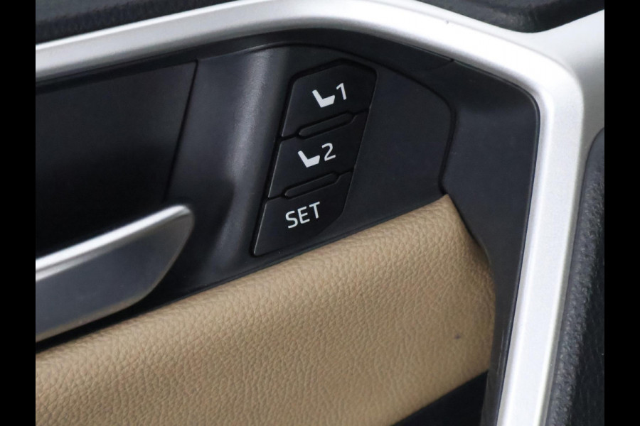 Toyota RAV4 2.5 Hybrid AWD Executive | 1650 KG trekgewicht | JBL Audio | Memory seats | 360° Camera | Stoelverwarming