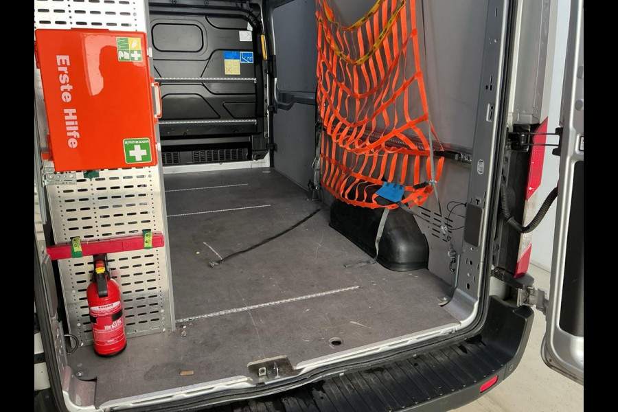 Ford Transit 350 2.0 TDCI L3H3 Limited 126.500 KM | Volledig ingerichte Laadruimte | Trekhaak | Full Options | BPM VRIJ! | ideaal voor Camper Ombouw! WORDT VERWACHT!