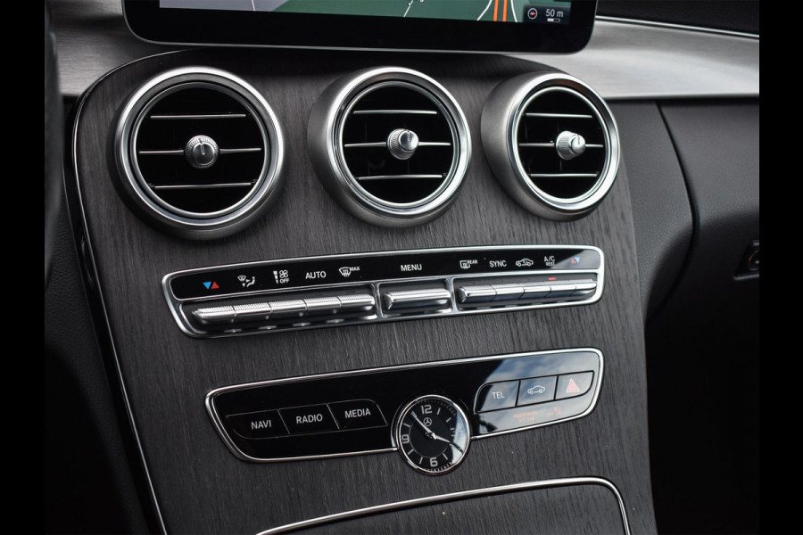 Mercedes-Benz C-Klasse Cabrio 200 Advantage Pack | AMG Line | Camera | Distronic | Stoel- Nekverwarming | Leder |