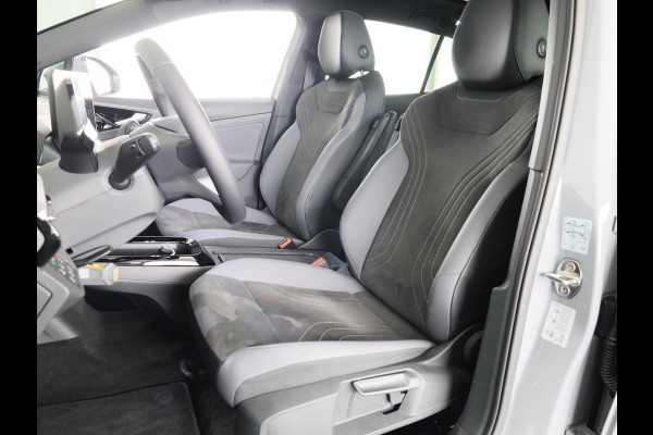 Volkswagen ID.5 Pro Business 77 kWh accu, 210 kW / 286 pk SUV Elek SOH 100% | 360 Camera | Led matrix | Navigatie | Elektrische Achterklep | Panoramdak | Stoelverwarming |