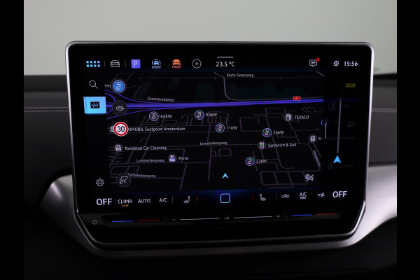 Volkswagen ID.5 Pro Business 77 kWh accu, 210 kW / 286 pk SUV Elek SOH 100% | 360 Camera | Led matrix | Navigatie | Elektrische Achterklep | Panoramdak | Stoelverwarming |