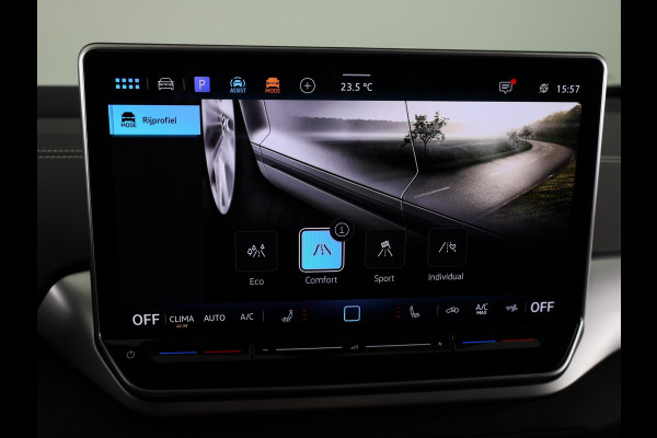 Volkswagen ID.5 Pro Business 77 kWh accu, 210 kW / 286 pk SUV Elek SOH 100% | 360 Camera | Led matrix | Navigatie | Elektrische Achterklep | Panoramdak | Stoelverwarming |