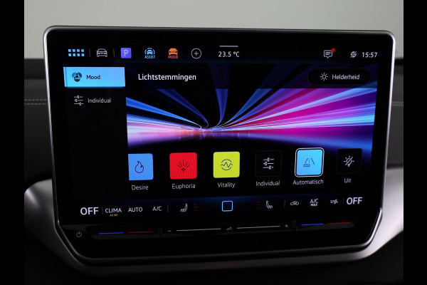 Volkswagen ID.5 Pro Business 77 kWh accu, 210 kW / 286 pk SUV Elek SOH 100% | 360 Camera | Led matrix | Navigatie | Elektrische Achterklep | Panoramdak | Stoelverwarming |