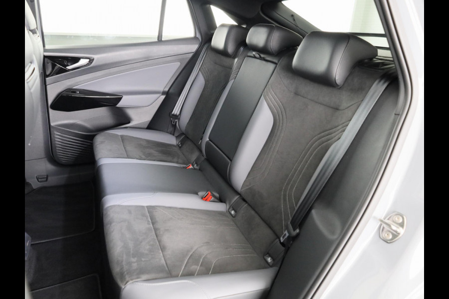 Volkswagen ID.5 Pro Business 77 kWh accu, 210 kW / 286 pk SUV Elek SOH 100% | 360 Camera | Led matrix | Navigatie | Elektrische Achterklep | Panoramdak | Stoelverwarming |