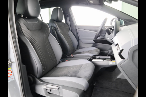 Volkswagen ID.5 Pro Business 77 kWh accu, 210 kW / 286 pk SUV Elek SOH 100% | 360 Camera | Led matrix | Navigatie | Elektrische Achterklep | Panoramdak | Stoelverwarming |