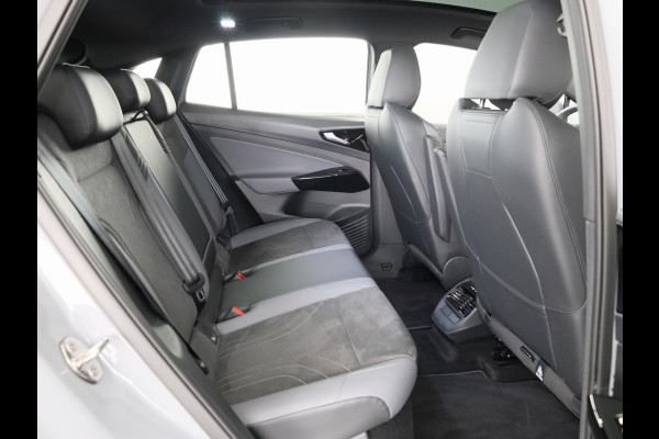 Volkswagen ID.5 Pro Business 77 kWh accu, 210 kW / 286 pk SUV Elek SOH 100% | 360 Camera | Led matrix | Navigatie | Elektrische Achterklep | Panoramdak | Stoelverwarming |