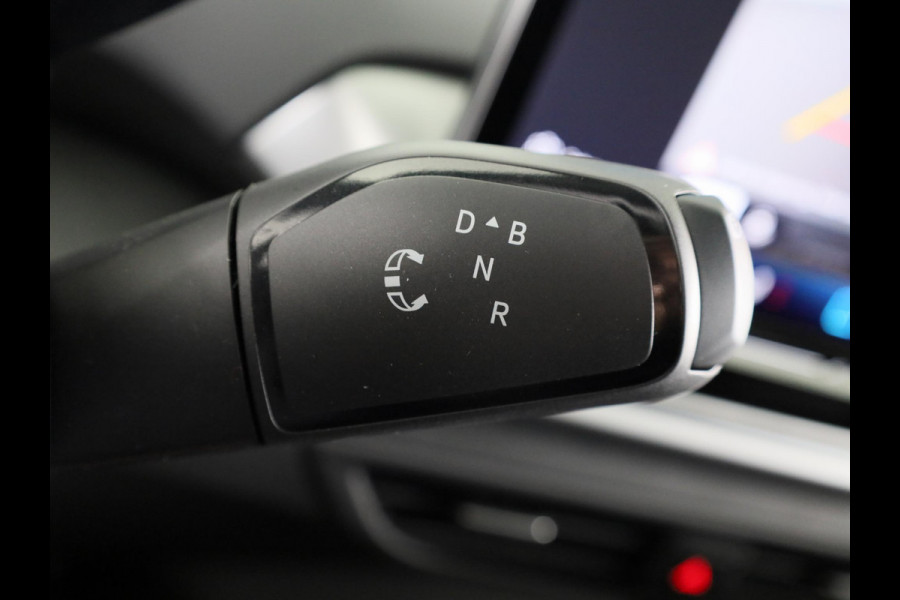 Volkswagen ID.5 Pro Business 77 kWh accu, 210 kW / 286 pk SUV Elek SOH 100% | 360 Camera | Led matrix | Navigatie | Elektrische Achterklep | Panoramdak | Stoelverwarming |