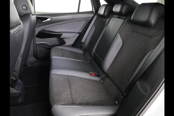 Volkswagen ID.5 Pro Business 77 kWh accu. 210 kW / 286 pk SUV Elek | 360 Camera | Led matrix | Navigatie | Elektrische Achterklep | Panoramdak | Stoelverwarming |