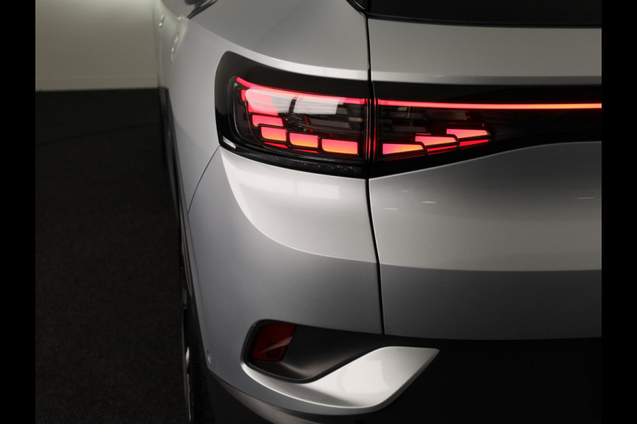 Volkswagen ID.4 Pro Limited Edition 77 kWh | 360 Camera| SOH 100% | Head Up Display | Stoelverwarming | 20 inch |