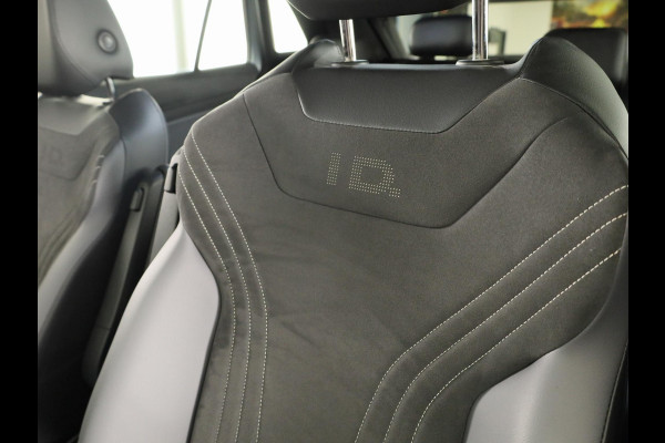 Volkswagen ID.4 Pro Limited Edition 77 kWh | 360 Camera| SOH 100% | Head Up Display | Stoelverwarming | 20 inch |