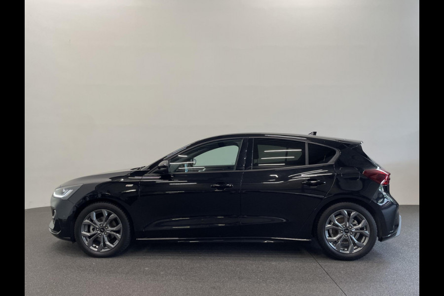 Ford Focus 1.0 EcoBoost Hybrid 155pk Automaat ST Line Navigatie Cruise Control Parkeer sensoren Lichtmetalen Velgen Extra Getint Glas