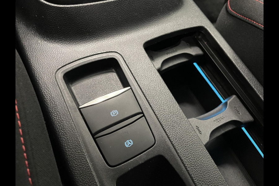 Ford Focus 1.0 EcoBoost Hybrid 155pk Automaat ST Line Navigatie Cruise Control Parkeer sensoren Lichtmetalen Velgen Extra Getint Glas