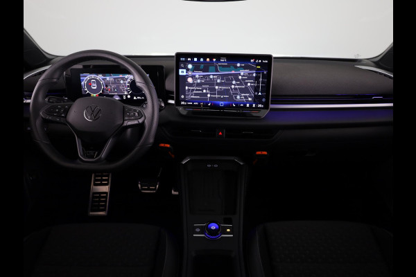 Volkswagen T-Roc 1.5 eTsi R-Line First Edition | 360 Camera | Black Style | Head-Up display | Led Matrix |