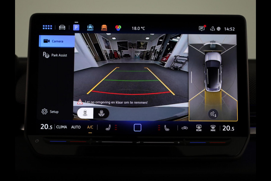 Volkswagen T-Roc 1.5 eTsi R-Line First Edition | 360 Camera | Black Style | Head-Up display | Led Matrix |
