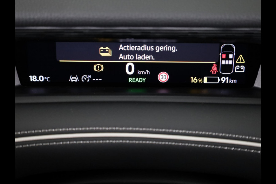 Volkswagen ID.7 Pro Business 77 kWh accu, 210 kW / 286 pk Limousin | Navigatie | Camera | Elektrische klep |