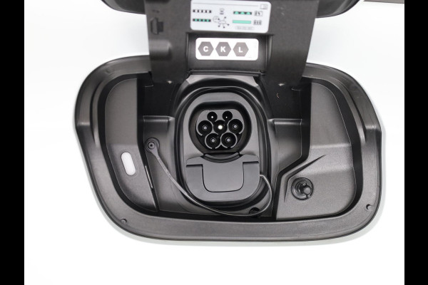 Volkswagen ID.7 Pro Business 77 kWh accu, 210 kW / 286 pk Limousin | Navigatie | Camera | Elektrische klep |