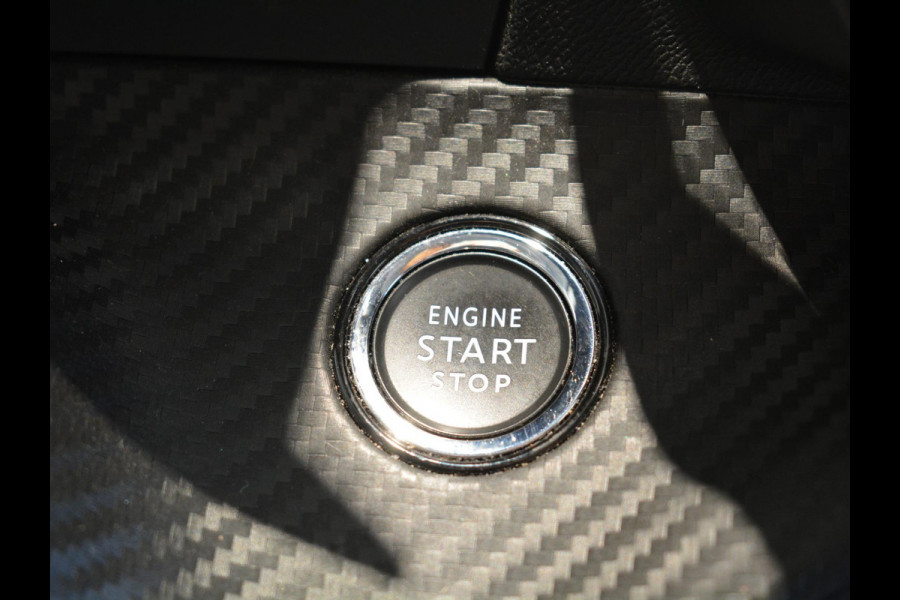 Peugeot 208 1.2 PureTech Allure Pack | 100pk | Navigatie | 3D i-Cockpit | Climate Control | Keyless Start & Entry |
