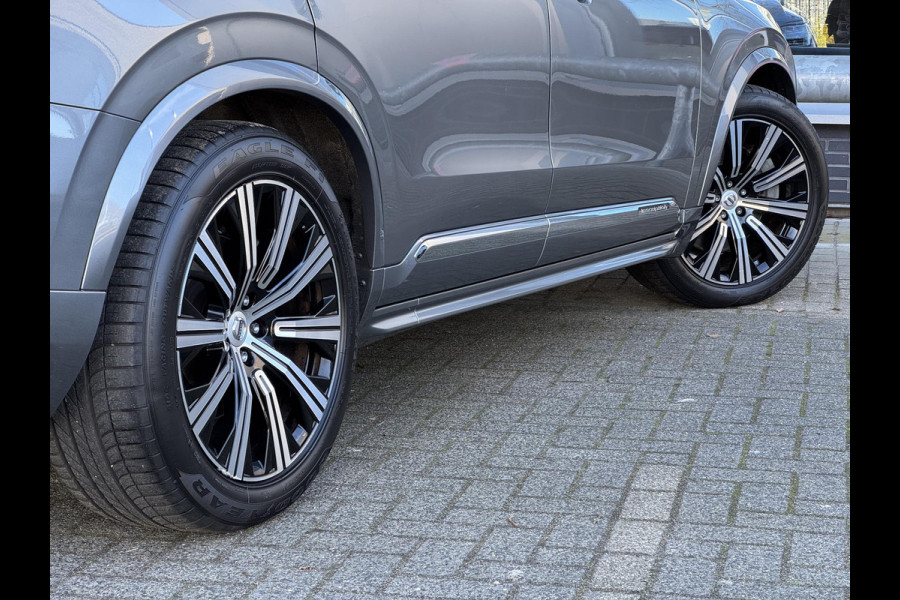 Volvo XC90 2.0 T8 Twin Engine AWD Inscription / 7 Persoons / Panoramadak / Luchtvering / Trekhaak / 20 Inch / Harman Kardon / Comfortstoelen / Stoelverwarming / Achteruitrijcamera / LED / Elektrisch Verstelbare Stoelen