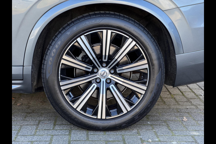 Volvo XC90 2.0 T8 Twin Engine AWD Inscription / 7 Persoons / Panoramadak / Luchtvering / Trekhaak / 20 Inch / Harman Kardon / Comfortstoelen / Stoelverwarming / Achteruitrijcamera / LED / Elektrisch Verstelbare Stoelen