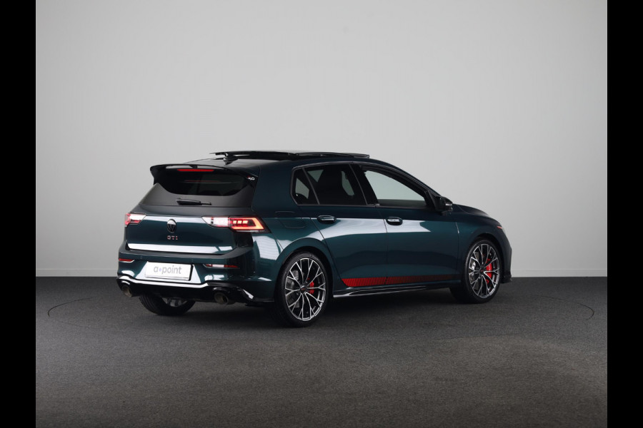 Volkswagen Golf 2.0 TSI GTI Clubsport Edition 50 325 PK | Full option | Panorama dak | Akrapovic | Harman Kardon | 19" Warmenau | Head Up Display | 360 graden camera | Verlengde garantie
