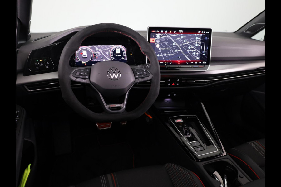 Volkswagen Golf 2.0 TSI GTI Clubsport Edition 50 325 PK | Full option | Panorama dak | Akrapovic | Harman Kardon | 19" Warmenau | Head Up Display | 360 graden camera | Verlengde garantie