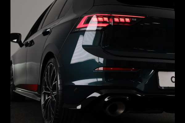 Volkswagen Golf 2.0 TSI GTI Clubsport Edition 50 325 PK | Full option | Panorama dak | Akrapovic | Harman Kardon | 19" Warmenau | Head Up Display | 360 graden camera | Verlengde garantie