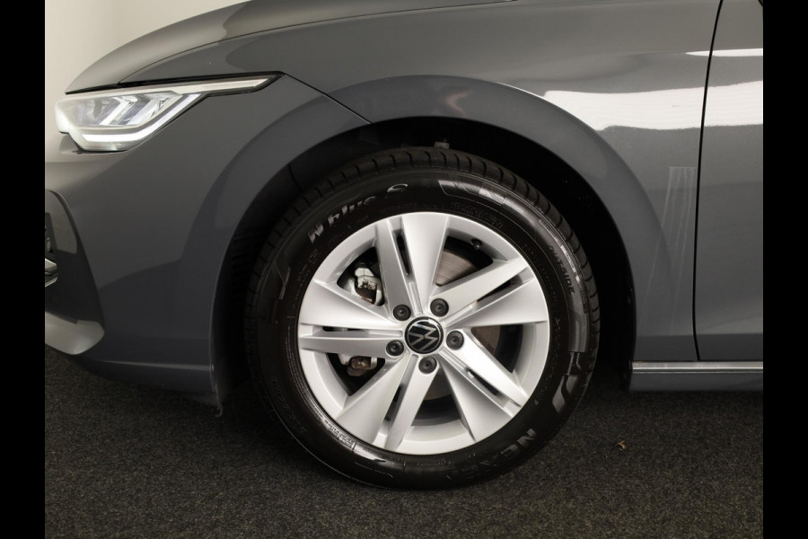 Volkswagen Golf variant Life Business 1.5 TSI 85 kW 116 pk | Verlengde garantie | Navigatie | Parkeersensoren | Adaptieve cruise control | Elektr. bestuurdersstoel met geheugen | Stoelverwarming |