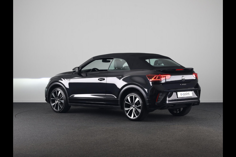 Volkswagen T-Roc Cabrio 1.5 TSI R-Line 150 pk Automaat (DSG) | Navigatie | Trekhaak (afneembaar) | Windscherm | Parkeersensoren (Park assist) | Achteruitrijcamera | Stoelverwarming | R-Line |