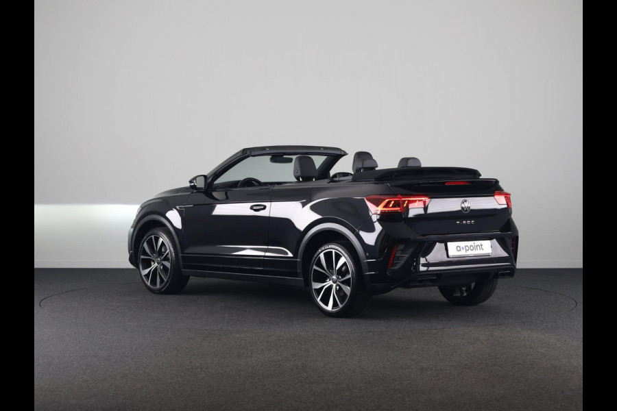 Volkswagen T-Roc Cabrio 1.5 TSI R-Line 150 pk Automaat (DSG) | Navigatie | Trekhaak (afneembaar) | Windscherm | Parkeersensoren (Park assist) | Achteruitrijcamera | Stoelverwarming | R-Line |